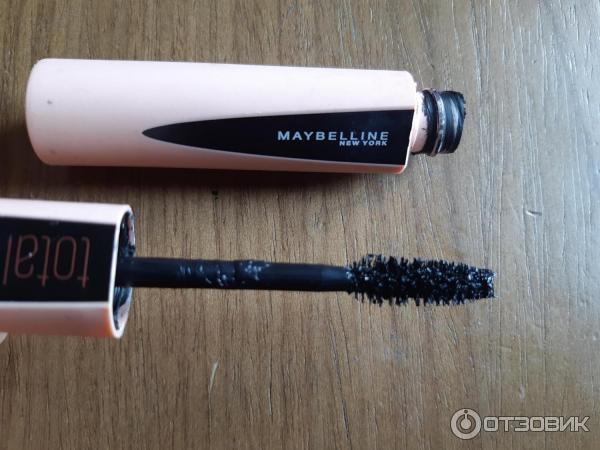 Тушь для ресниц Maybelline Total Temptation фото