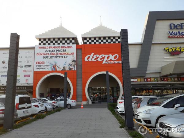 Deepo outlet. Deepo Анталья. Deepo Анталья внутри какие магазины.