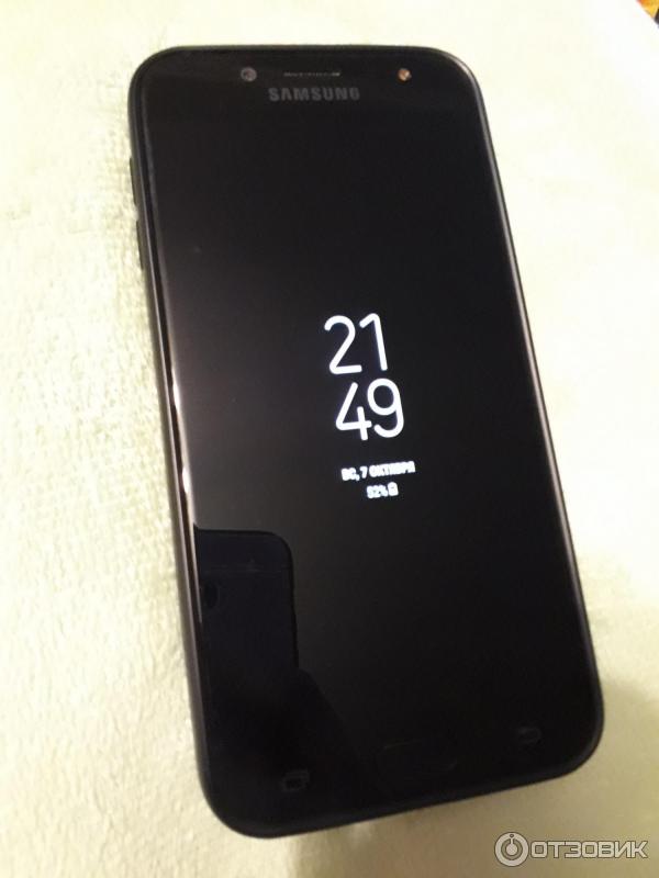 Смартфон Samsung Galaxy J7 2017 фото