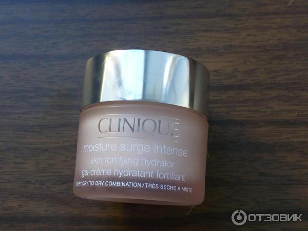 Интенсивно увлажняющий крем Clinique Moisture Surge Intense фото