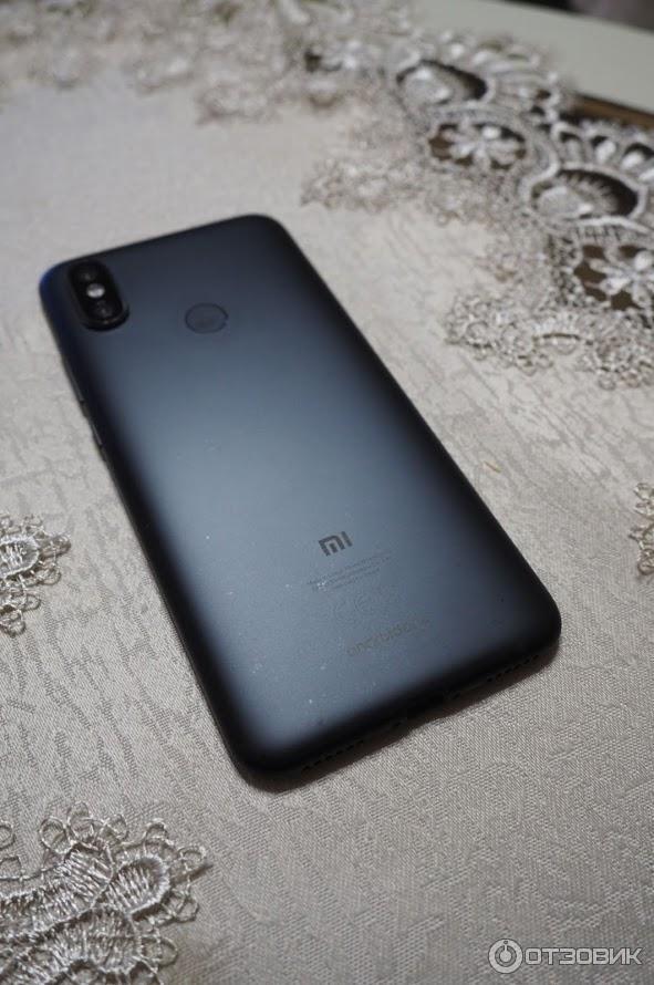 Смартфон Xiaomi Mi A2 фото