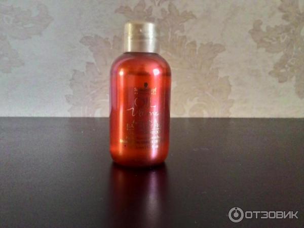 Шампунь Schwarzkopf Professional Oil Ultime для нормальных и жестких волос