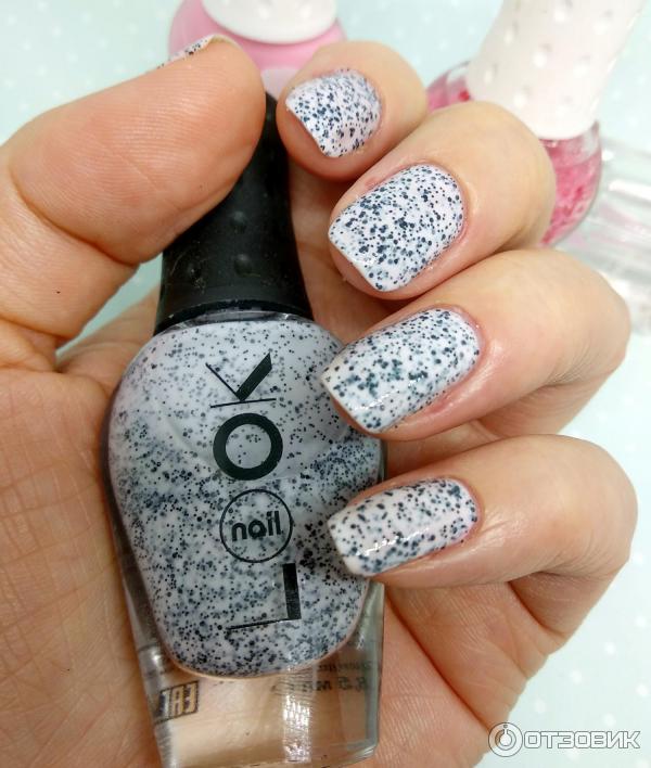 Nails look. Лак NAILLOOK Unicorn. NAILLOOK Unicorn лак для ногтей 31030. Лак с крапинками для ногтей. Лак для ногтей серый с крапинками.