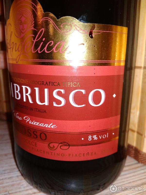 Игристое вино Casa Bella Angelica Lambrusco Rosso Dolce фото