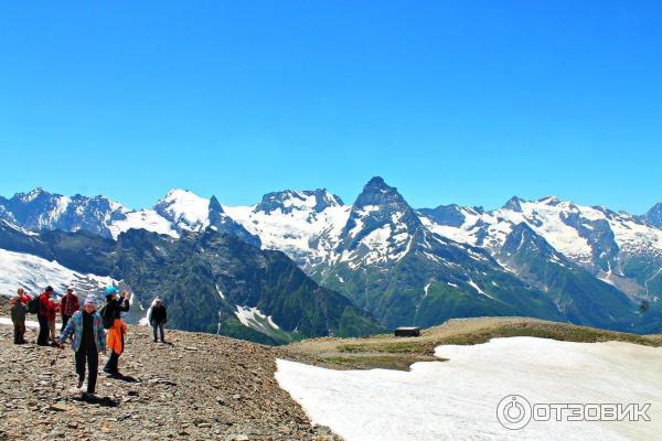 Канатная дорога в пос. Домбай (Россия, Карачаево-Черкессия) фото