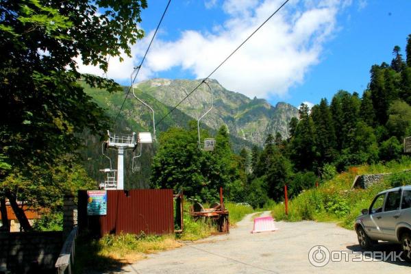 Канатная дорога в пос. Домбай (Россия, Карачаево-Черкессия) фото