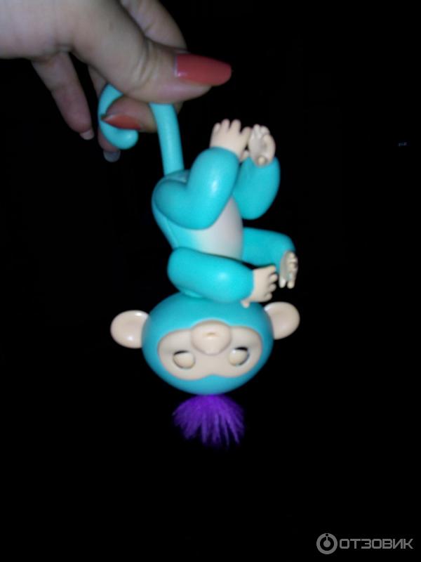 Интерактивная игрушка Fingerlings Happy Monkey фото