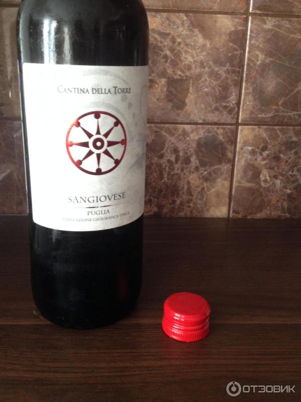 Вино кантина делла торре белое сухое. Кантина делла Торре Санджовезе. Вино Кантина делла Торре. Вино Кантина делла Торре Санджовезе красное. Вино Sangiovese Puglia Cantina della Torre