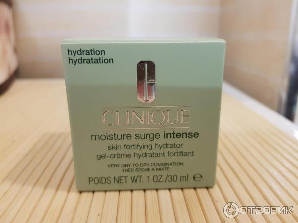 Интенсивно увлажняющий крем Clinique Moisture Surge Intense фото