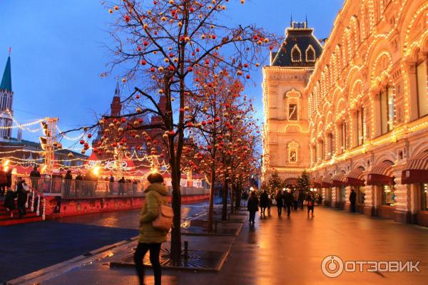 ГУМ-ярмарка на Красной площади (Россия, Москва) фото