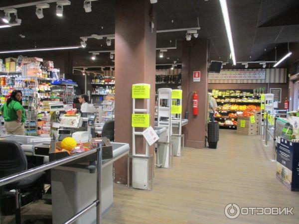 Сеть супермаркетов Carrefour Express (Италия, Генуя) фото