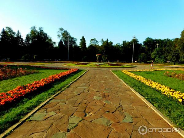 Центральный парк культуры и отдыха им. М. Горького (Казахстан, Алматы) фото