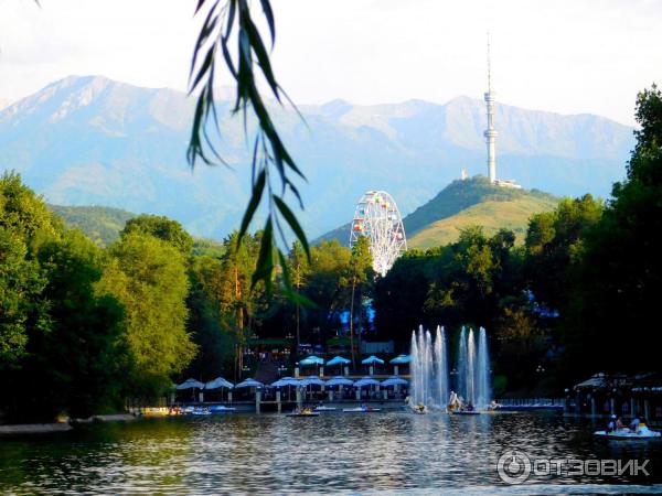 Центральный парк культуры и отдыха им. М. Горького (Казахстан, Алматы) фото