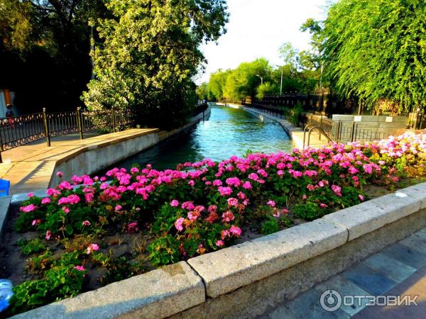 Центральный парк культуры и отдыха им. М. Горького (Казахстан, Алматы) фото