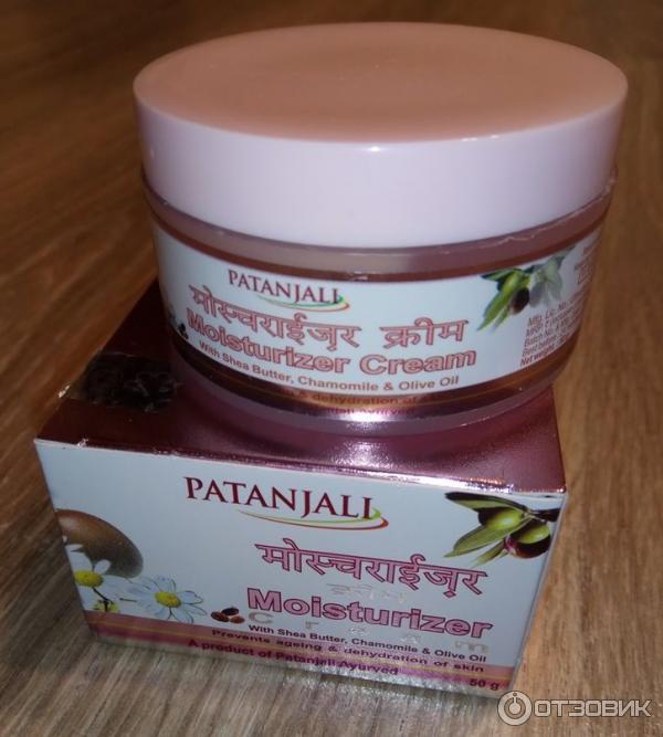 Крем для лица Patanjali Moisturizer Cream with Shea Butter, Chamomile & Olive Oil фото