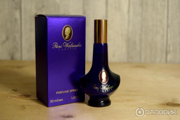 Пани валевская духи оригинал. Пани Валевская духи. Pani Walewska Classic w per 30 ml. Пани Валевская духи ц 2000. Духи пани Валевская синий флакон.