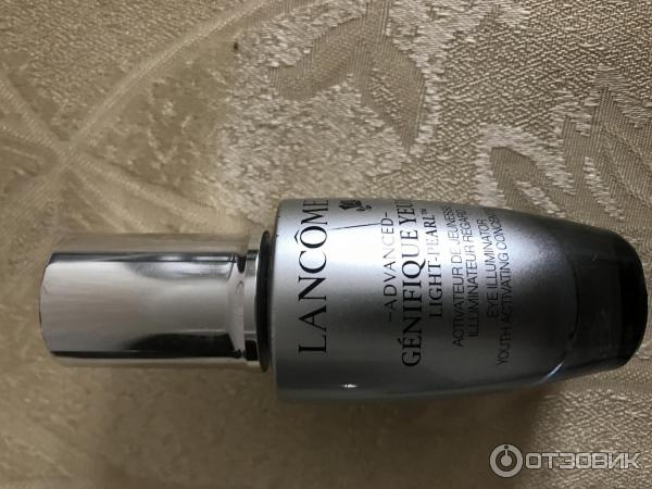 Активатор молодости для кожи вокруг глаз Lancome Genifique Yeux Light-Pearl фото