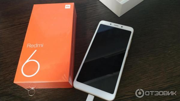 Смартфон Xiaomi Redmi 6 3/64Gb фото