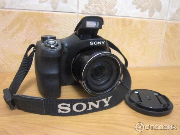 Цифровой фотоаппарат Sony Cyber-shot DSC-H200