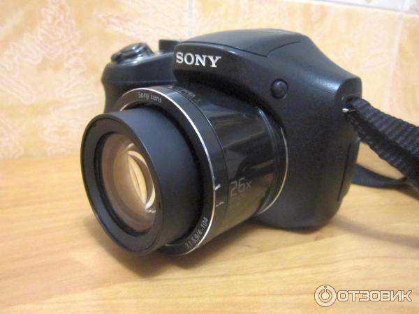 Цифровой фотоаппарат Sony Cyber-shot DSC-H200