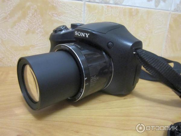 Цифровой фотоаппарат Sony Cyber-shot DSC-H200