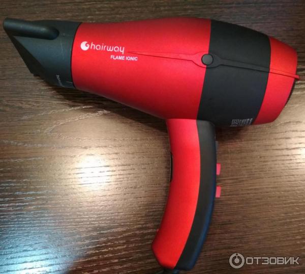 Отзыв о Фен DoCut Easy PRO 2400 Очень хороший и недорогой профессиональный фен!