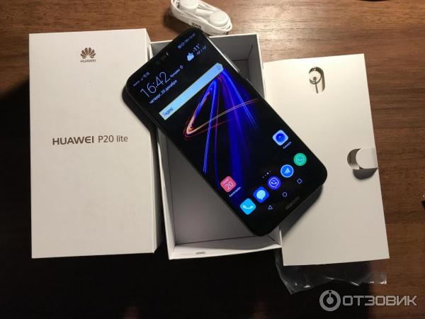 Смартфон Huawei P20 lite фото