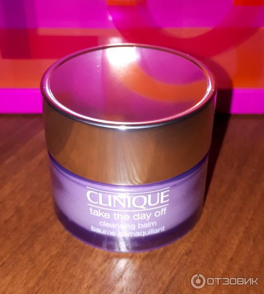 Подарочный набор декоративной косметики Clinique Go To Glow фото