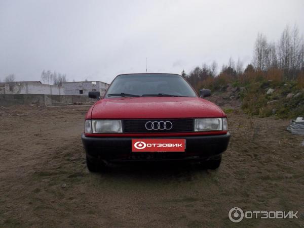 Автомобиль Audi 80 B3 седан